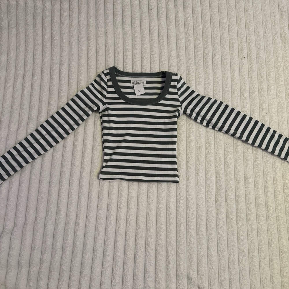 Green And White Hollister Long Sleeve T